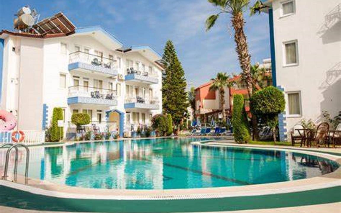 Side Apartment | 100 m² Apartment ∙ 2 bedrooms ∙ 4 guests