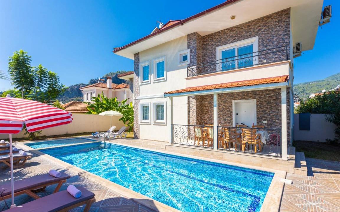 Dalyan Villa | 180 m² Villa ∙ 5 bedrooms ∙ 12 guests