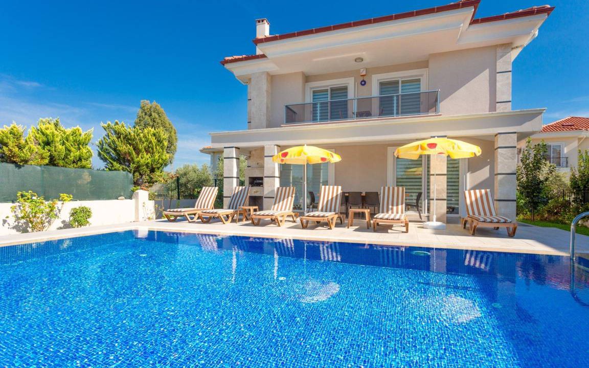 Dalyan Villa | 205 m² Villa ∙ 5 bedrooms ∙ 10 guests