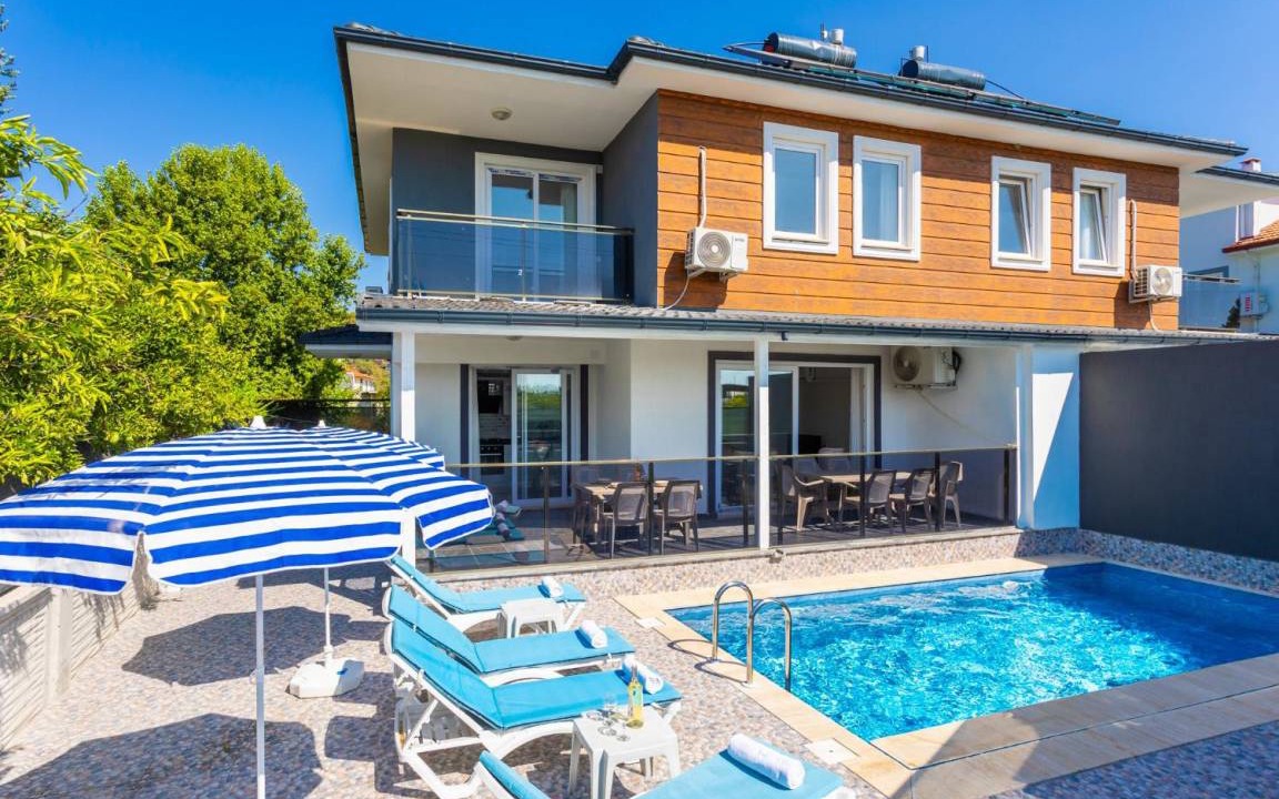 Ortaca Villa | 220 m² Villa ∙ 4 bedrooms ∙ 9 guests