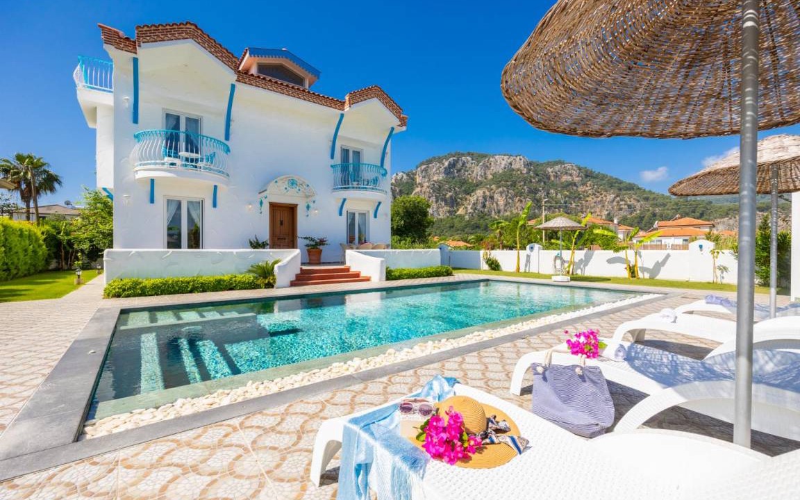 Dalyan Villa | 235 m² Villa ∙ 4 bedrooms ∙ 8 guests