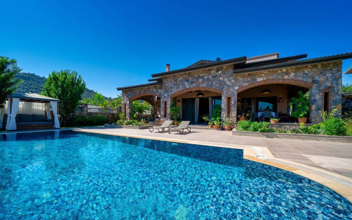 Fethiye House | 355 m² House ∙ 3 bedrooms ∙ 6 guests