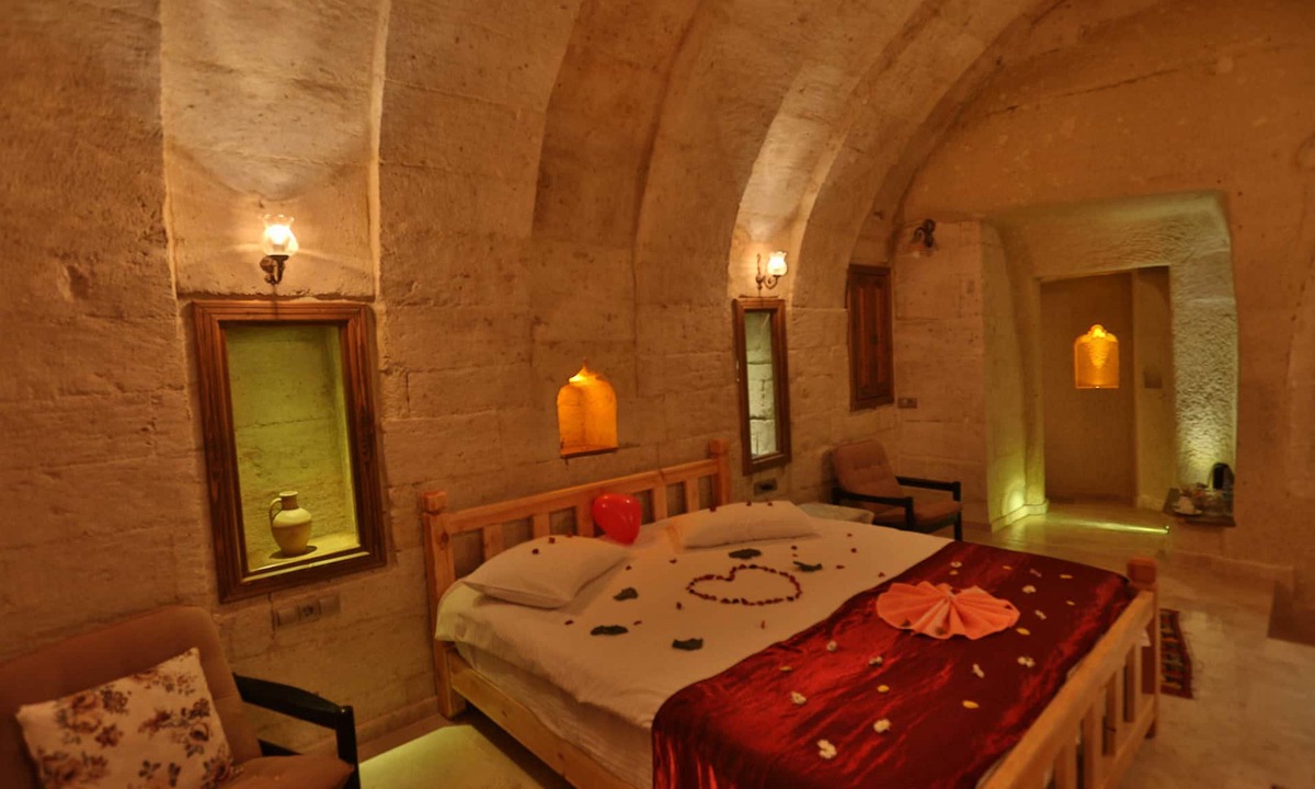 Ortahisar Hotel | Abu Hayat Cave Suites