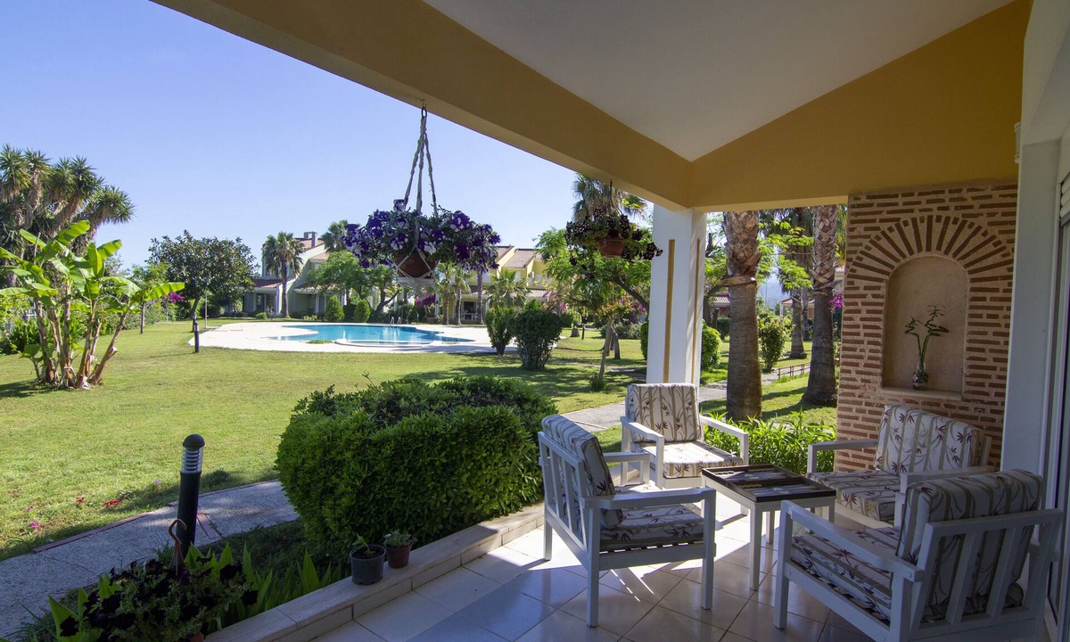 Camyuva Villa | Akdenizevleri for rent villa 10 person.
