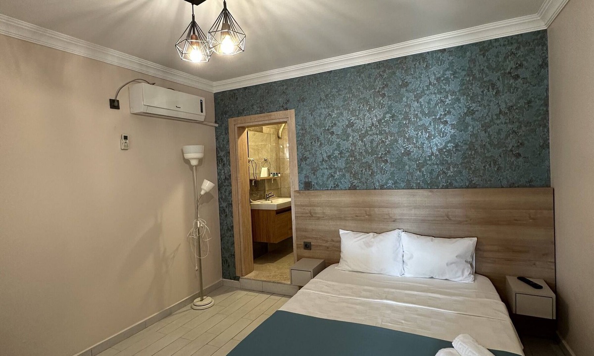 Edremit Hotel | Antandros Narlı Konak