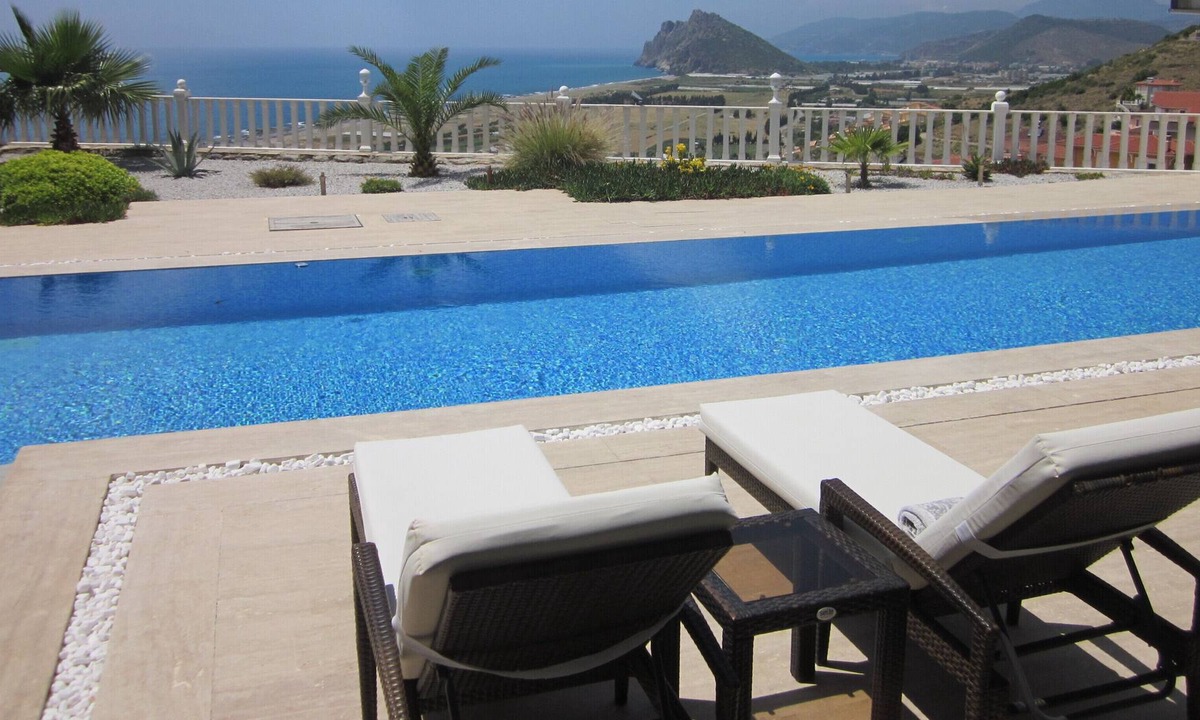 Gazipasa Apartment | Apartment / pool / sea view up to 6 persons