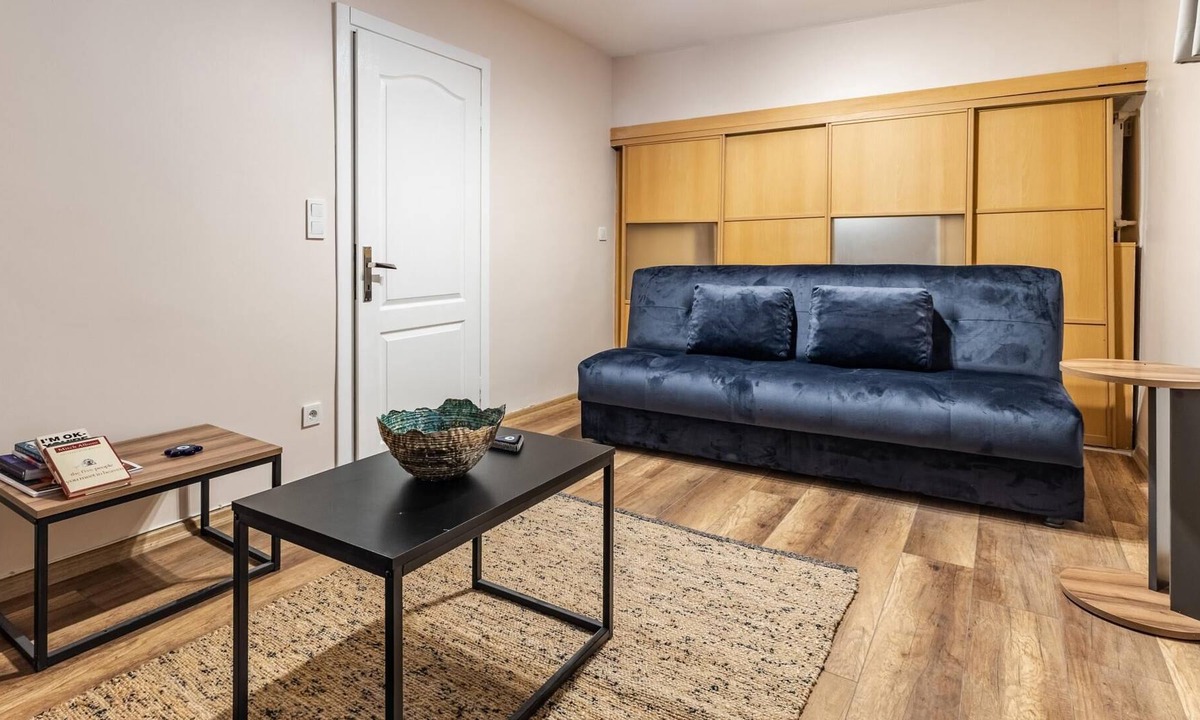 Cihangir Apartment | Apartment with Backyard in the Heart of Cihangir