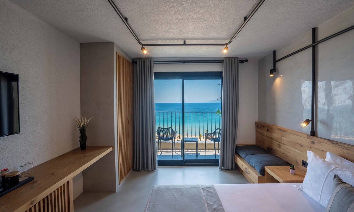 Sarimsakli Hotel | Ayvalık Sea Long