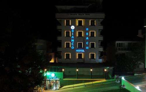 Kadnlar Denizi Mahallesi Hotel | Bianco Beach Hotel
