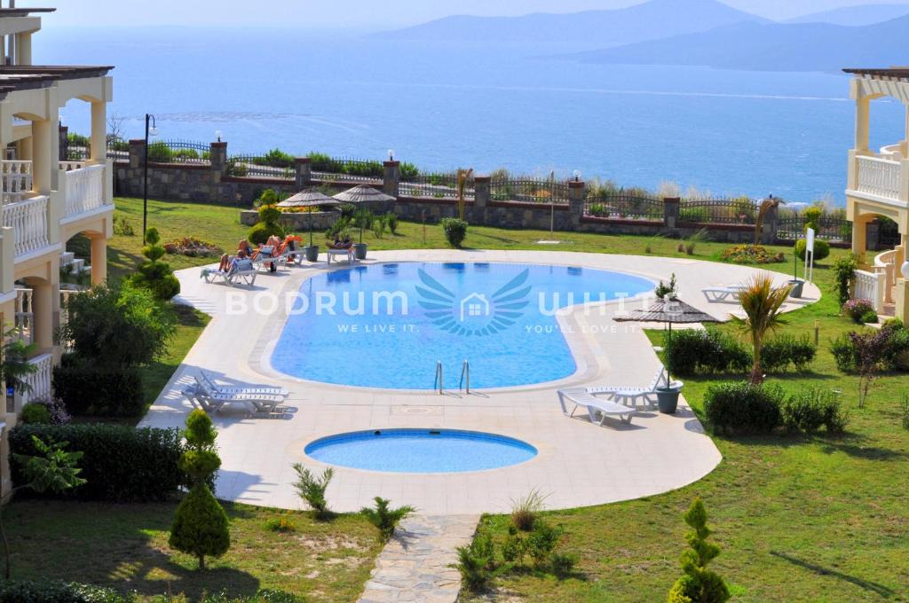 Bogazici House | Bodrum FCC Garden and Pool Holiday Homes