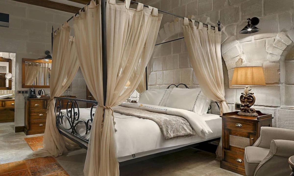 Nevsehir Hotel | Boutique Cave Experience with Romantic Spa Nights & Pool Access!