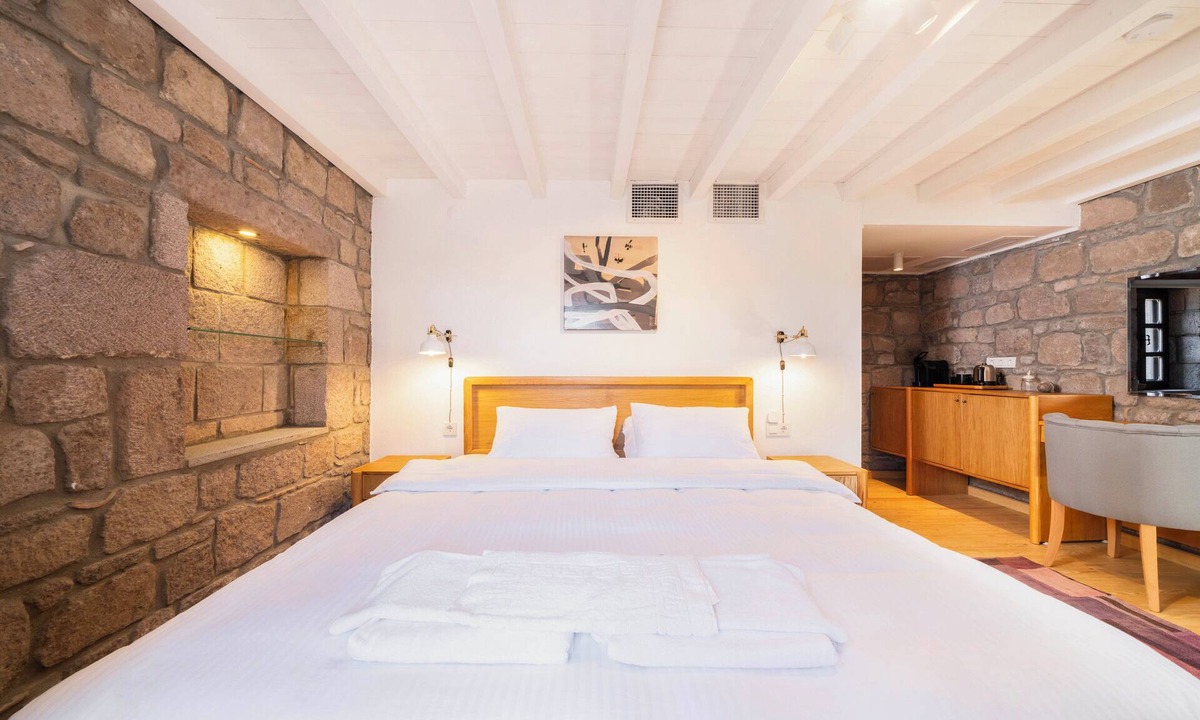 Behram Bed & Breakfast | Buyan Han
