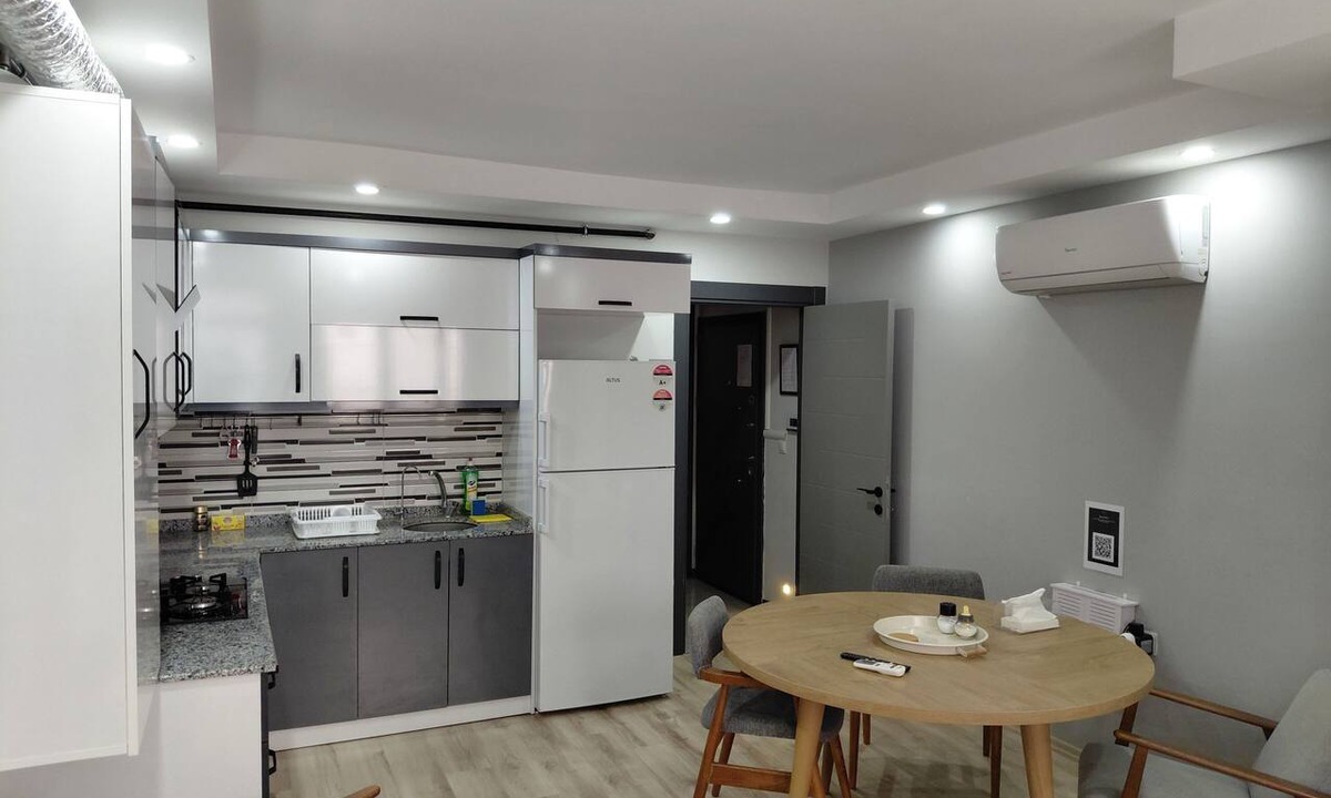 Antalya City Centre Apartment | Central Gated Residential Complex 100mbps WiFi