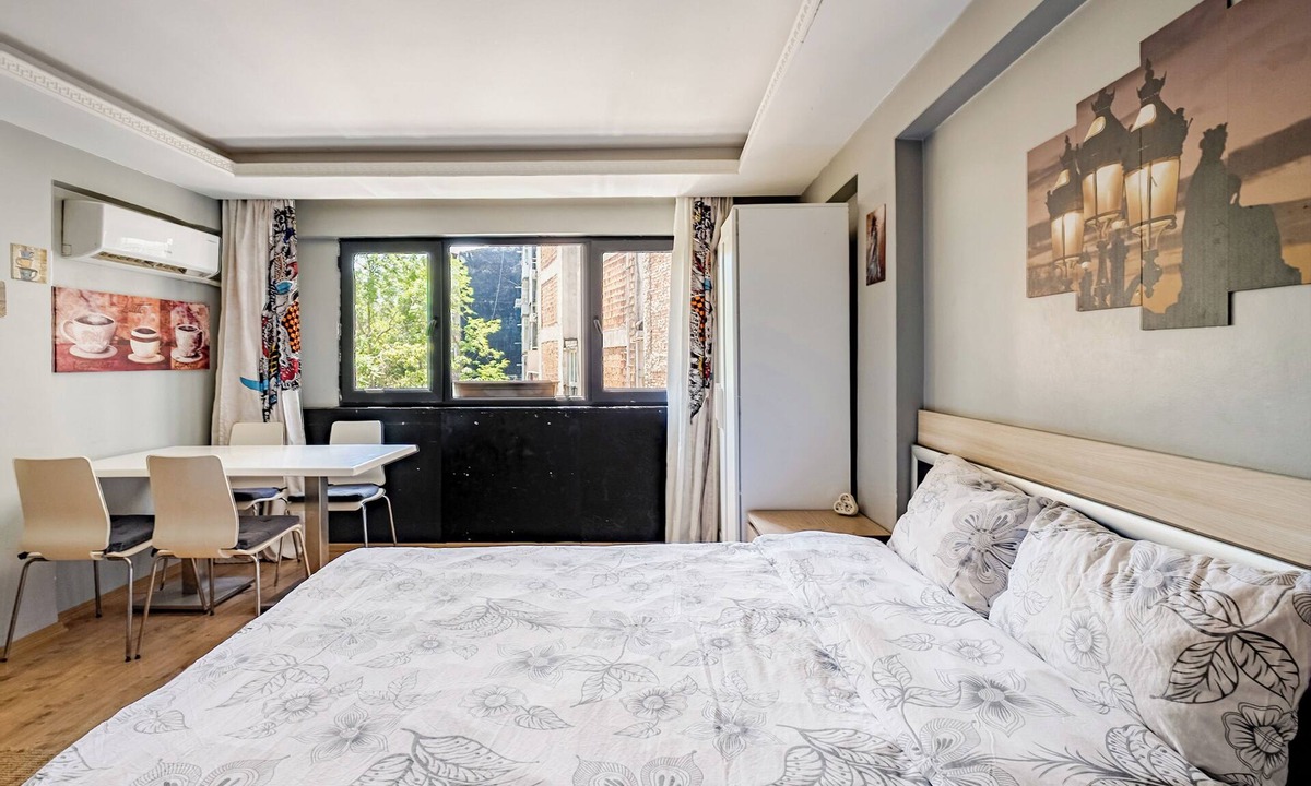 Bomonti Apartment | Cozy Central Flat w/Netflix & Elevator Near Metro 2 minute walking distance