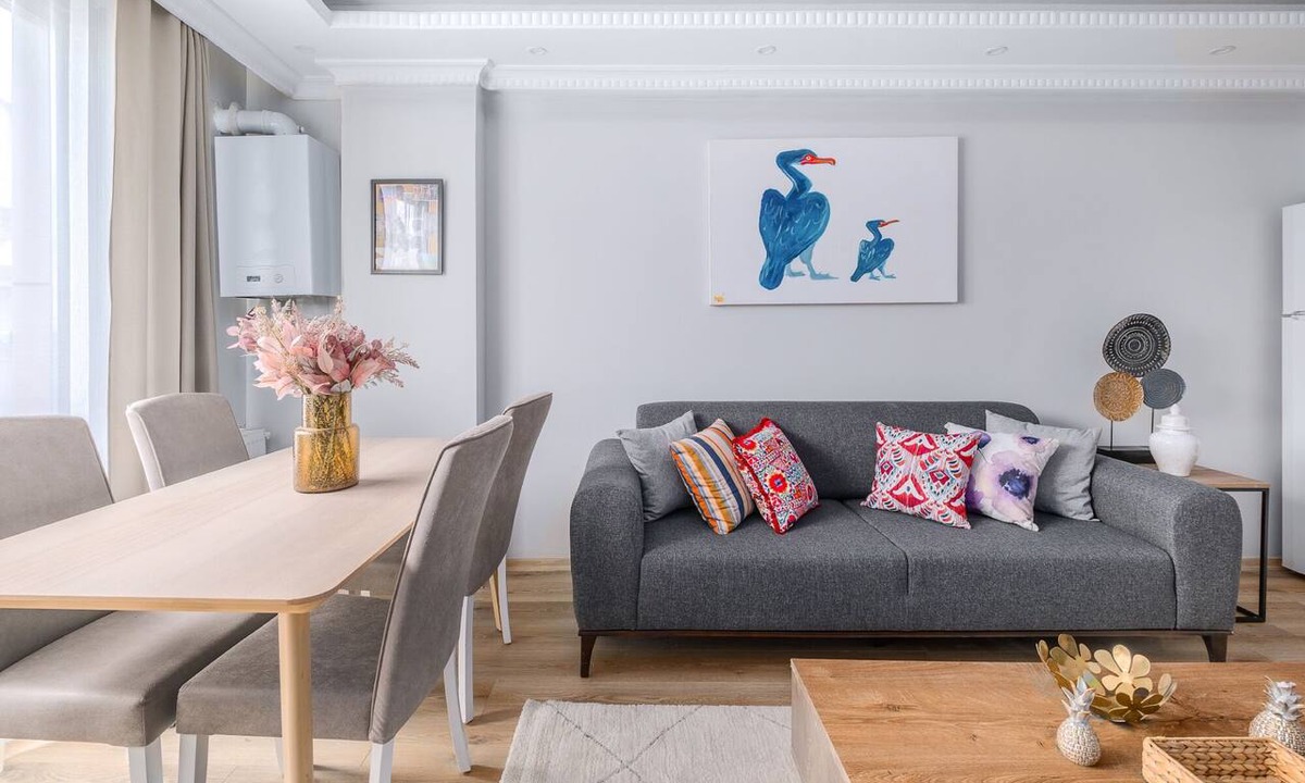 Sisli Apartment | Cozy City Apartment | High-Speed WiF & Elevator