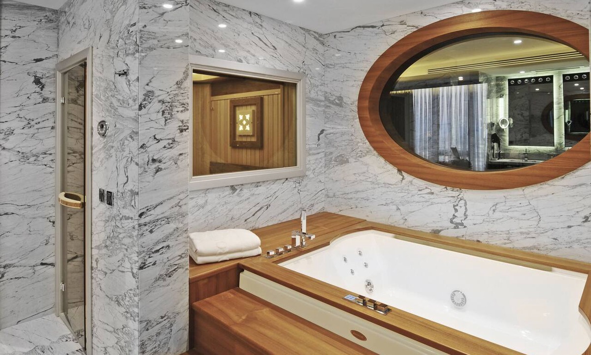 Nilufer Hotel | Crowne Plaza Bursa Convention Center & Thermal Spa by IHG