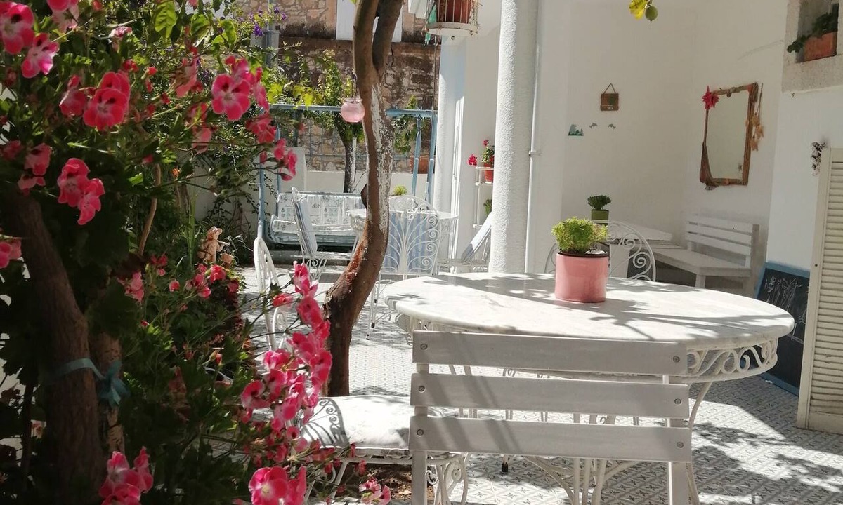 Alacati House | Defne Ev Hotel