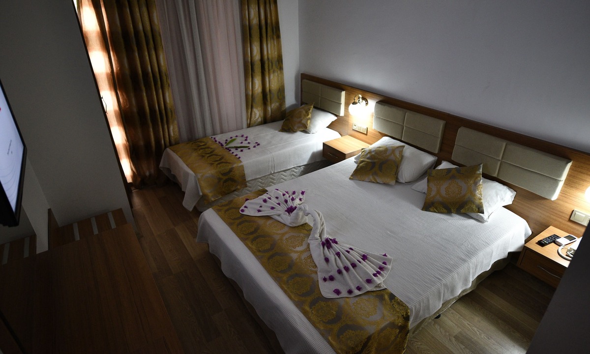 Kadriye Hotel | Demirci Hotel