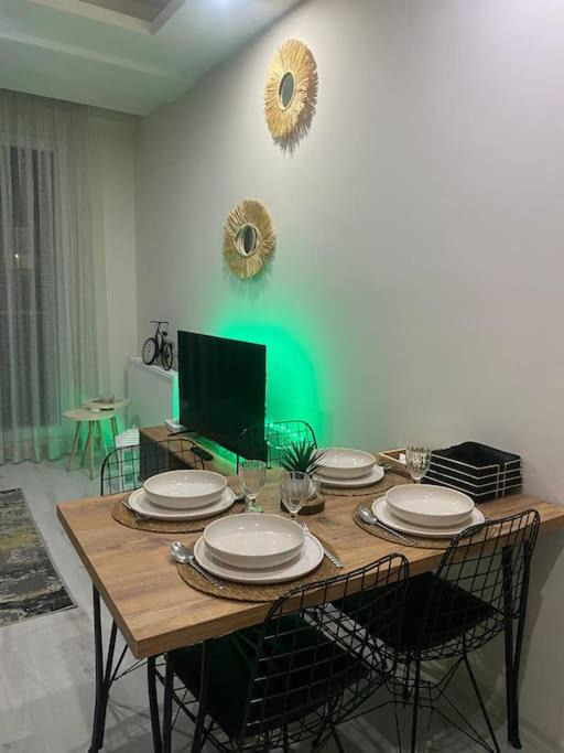 Bornova Apartment | EllaHouse
