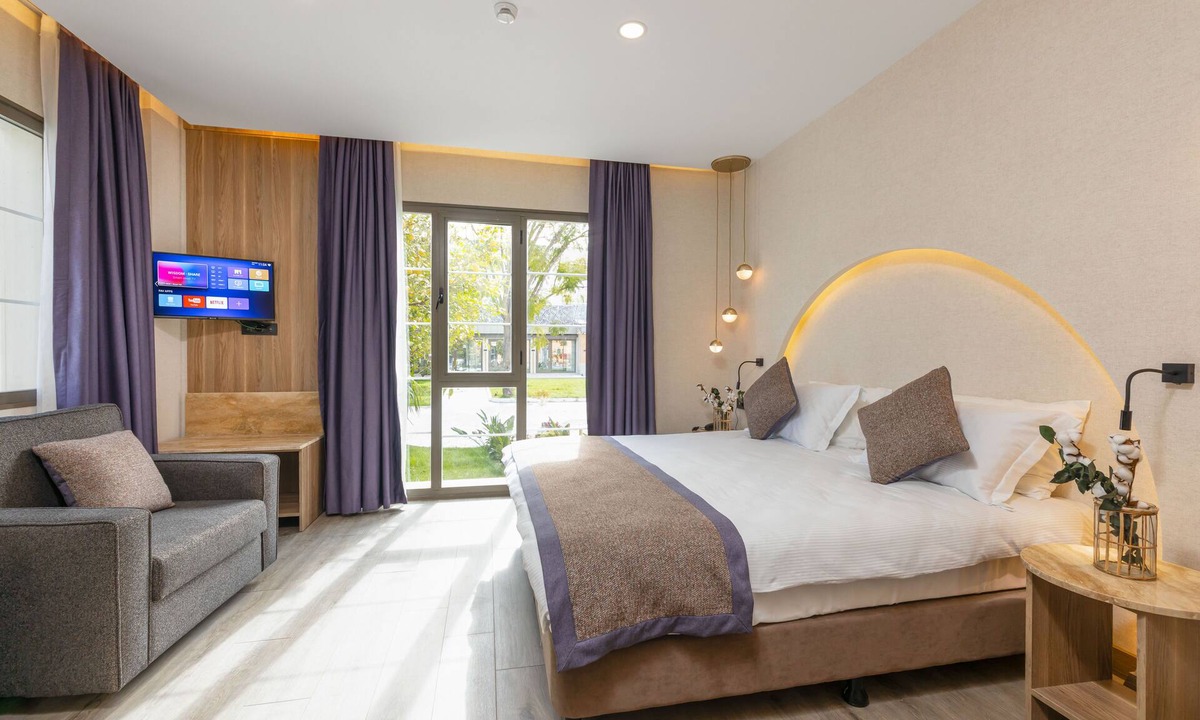 Kepez Hotel | Ema Houses