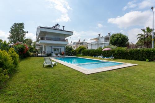 Bogazkent Apartment | EV Apartments, Shared Pool, 900 m to Beach