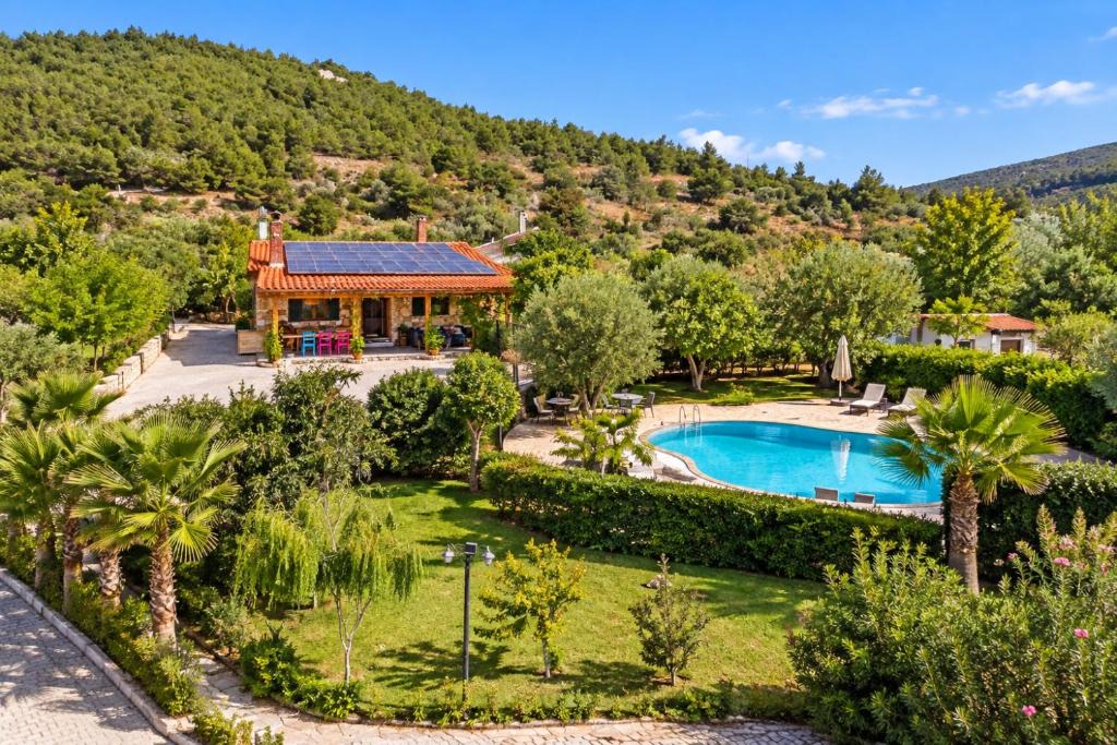 Foca House | Exclusive Farmhouse with Private Pool-Foca
