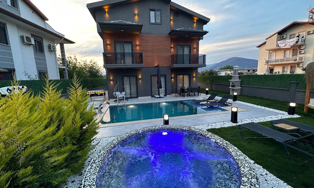 Fethiye Villa | Fethiye Merkeze 6 Kişilik Lüks Villa