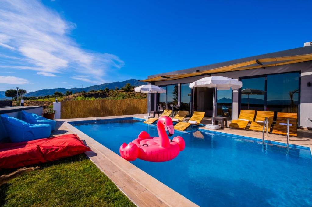 Fethiye Villa | Fethiyede Deniz Manzaralı Havuzlu 3+1 ViLLA