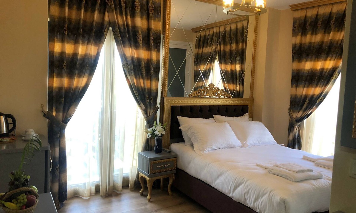 Topkapi Hotel | Golden Hill Hotel Downtown