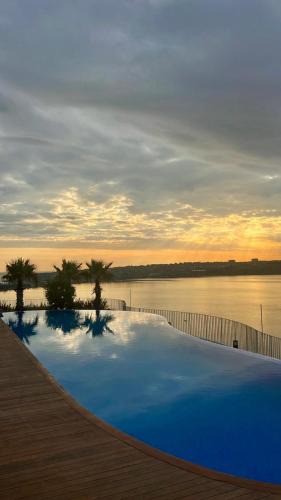 Kucukcekmece Apartment | Golden Stones House Lake View