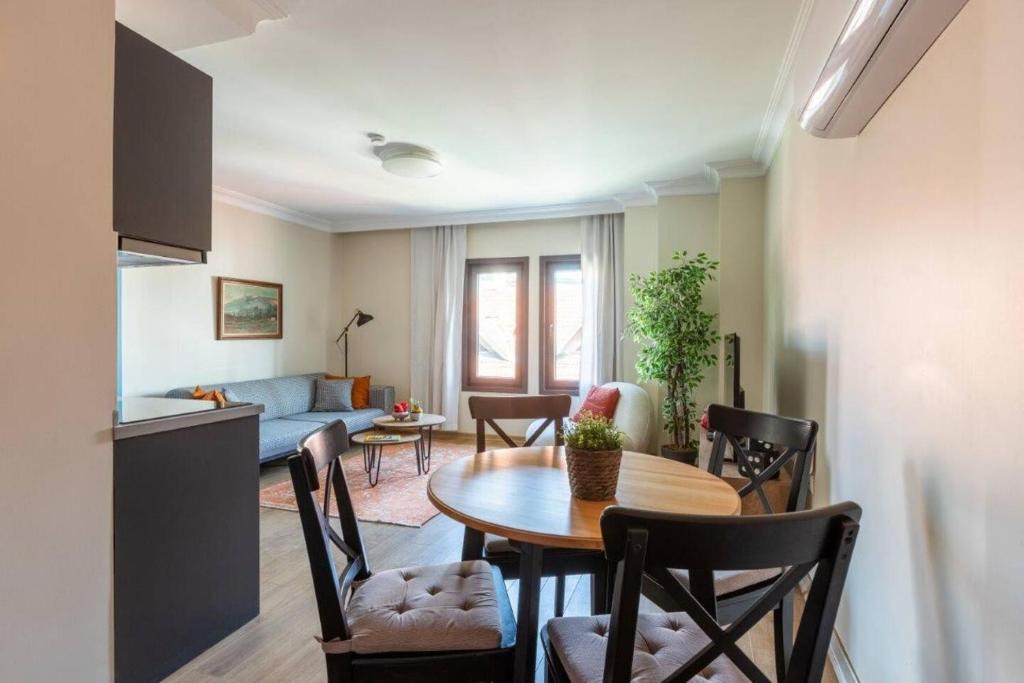 Ortakoy Apartment | Gorgeous Airy 2BD2Bath Bosphorus Views! #358