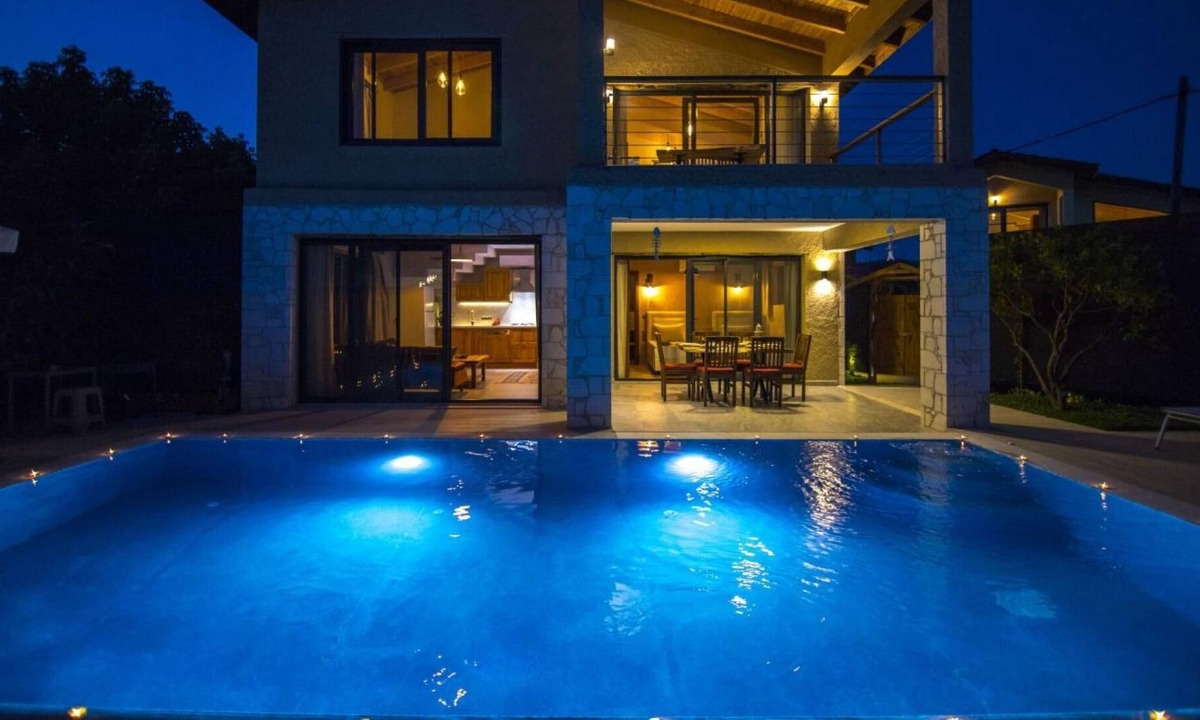 Yaniklar Villa | Gorgeous Villa with Private Pool and Jacuzzi in Fethiye