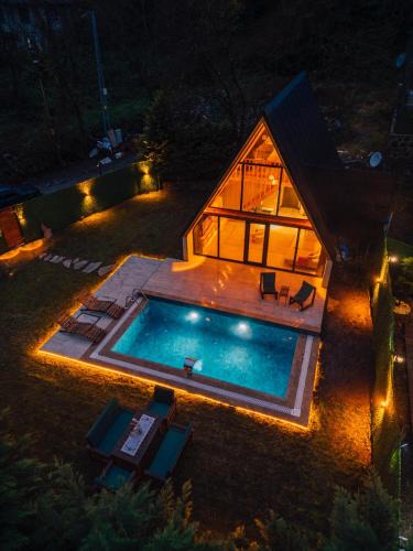 Sapanca Ski Chalet | Green date bungalow