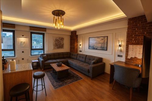 Tophane Apartment | GuestPort No 5 Luxury Suite, Galata Tower View, Terrace