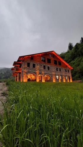Camlihemsin Hotel | Hemşin Ata Konağım