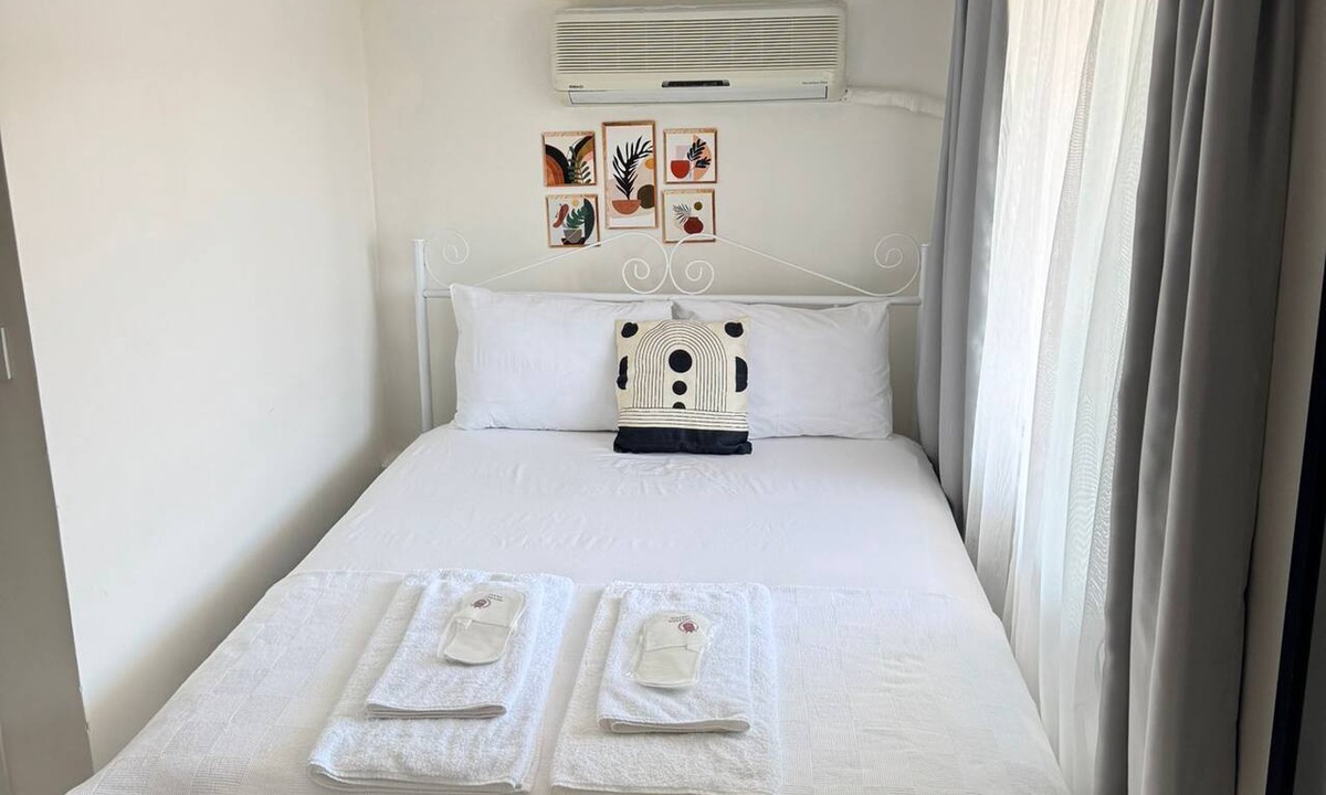 Adalar Hostel | HEYBELIADA