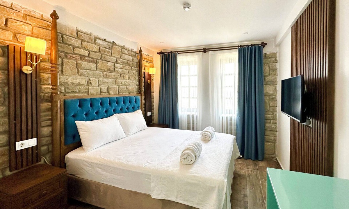 Kilitbahir Koyu Hotel | İlia Konak