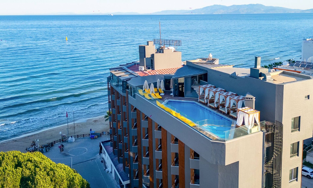 Kadnlar Denizi Mahallesi Hotel | Jura Hotels Ada Beach Kuşadası