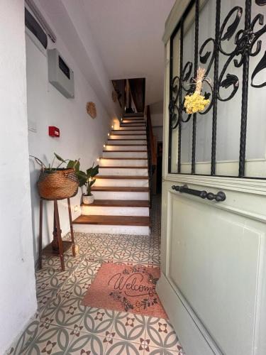 Ayvalik City Center Hotel | Kidoni Macaron Guesthouse