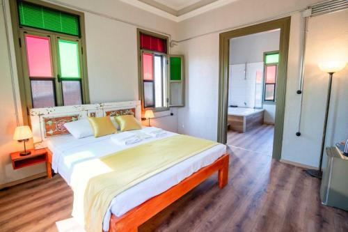 Ayvalik City Center House | Latibule Macaron Guest House