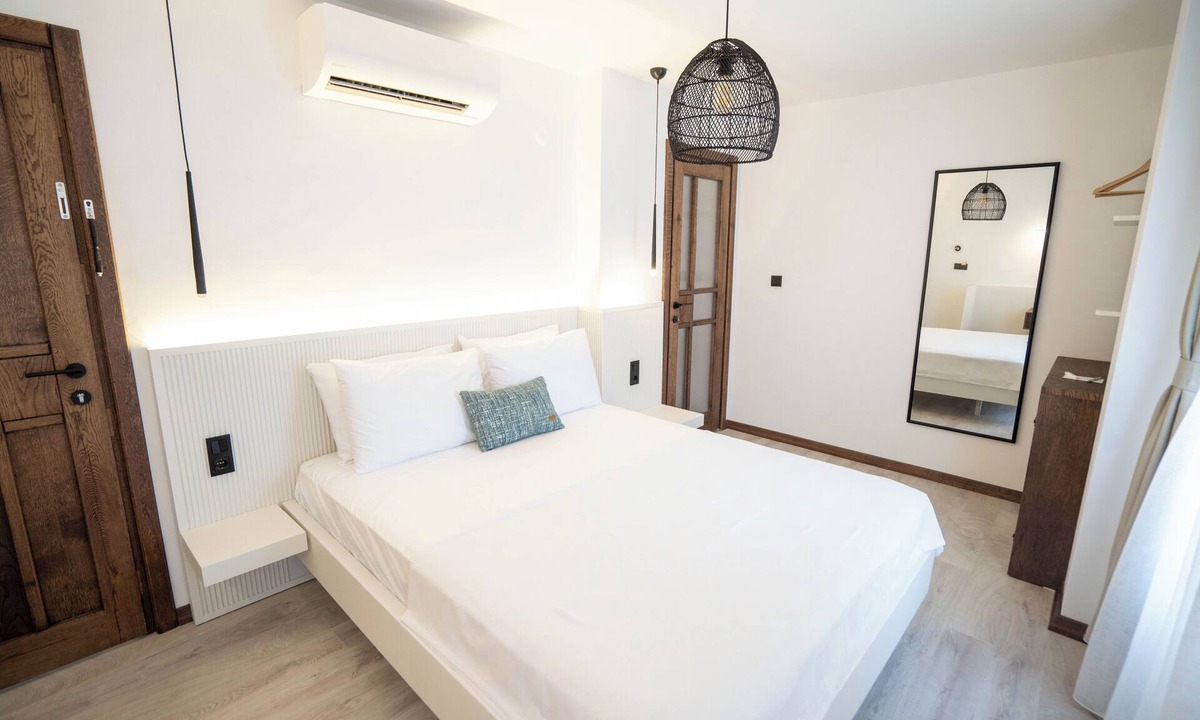 Ayvalik City Center Hotel | Lina Guest House