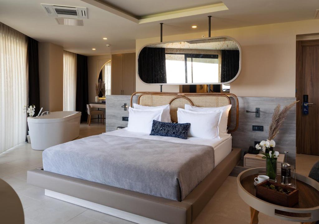 Side Hotel | Liu Resorts