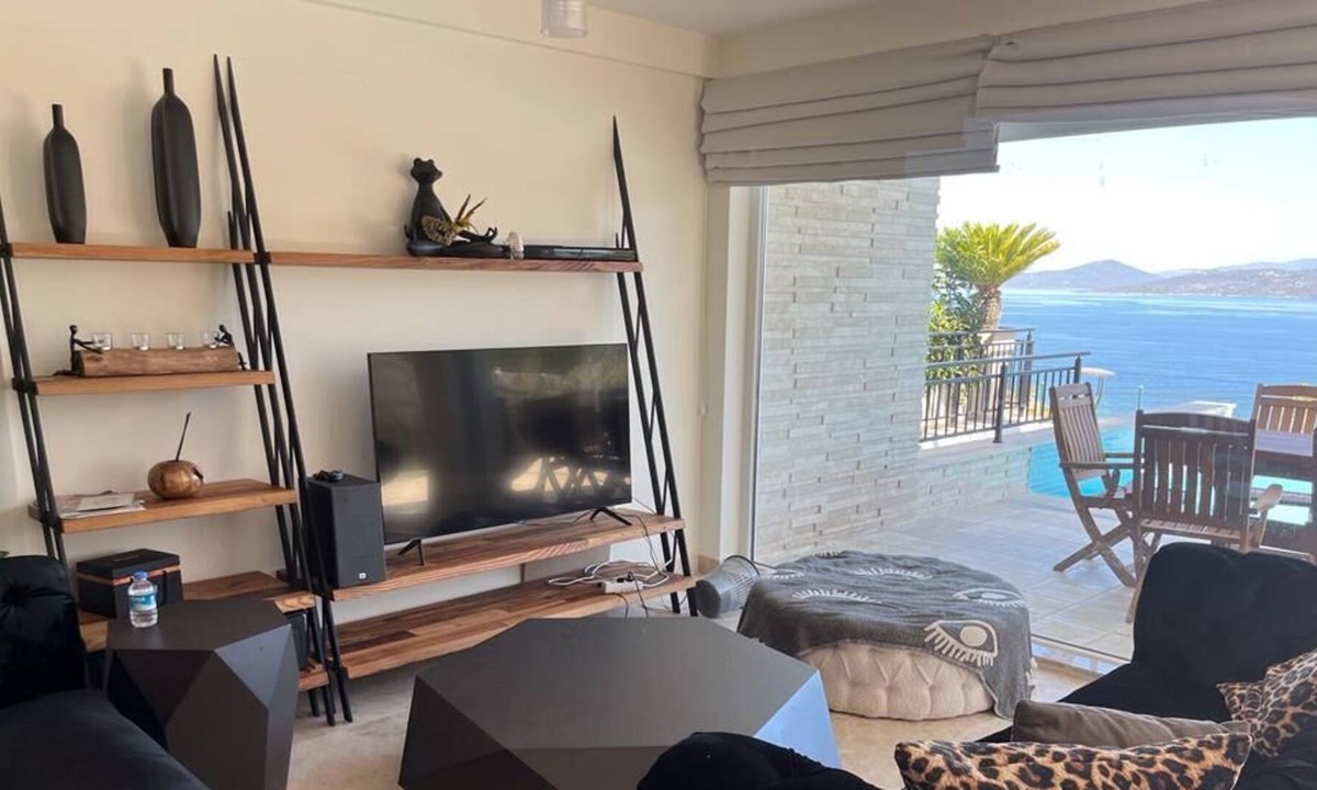 Bogazici Villa | Luxurious 3-Story Seaside Villa with Mesmerizing Sea Views - Book Now!
