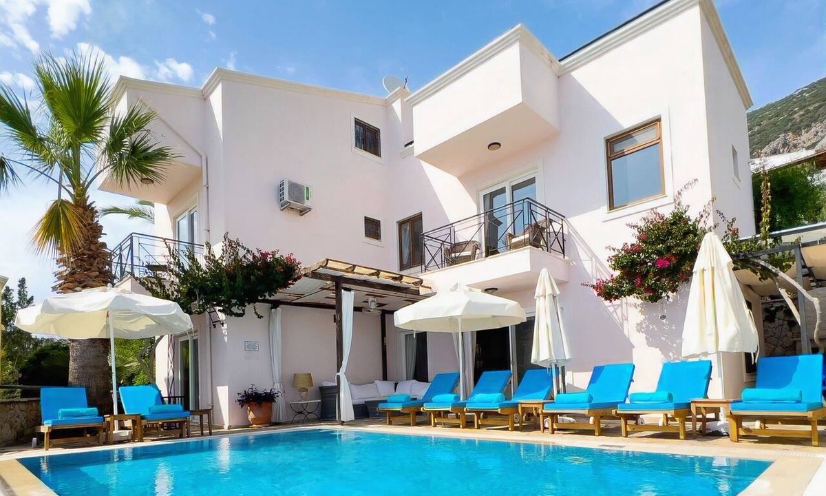 Kalkan Villa | Luxury 4 Bed Villa in Kalkan, Sleeps 8, Own Pool, Sea Views, 15 Min Walk to Town