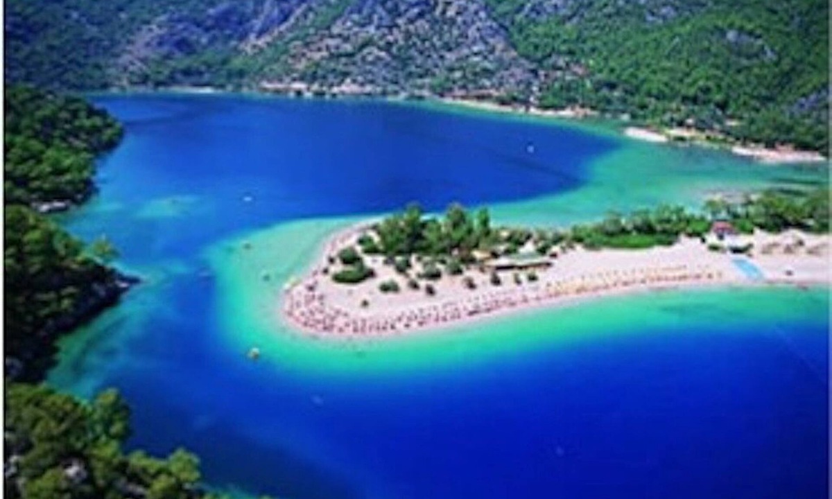Fethiye City Center Villa | Luxury 4 Bed Villa, Private Communal Pool, Mountain Views And Close To The Beach
