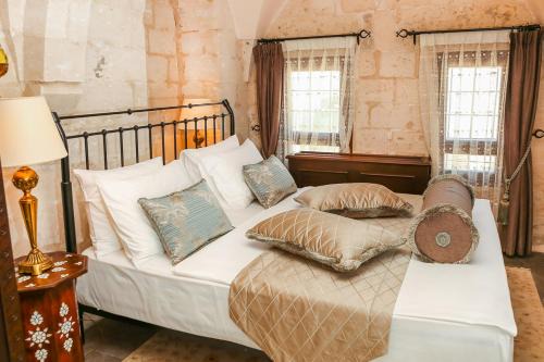 Artuklu Hotel | Mardius Tarihi Konak