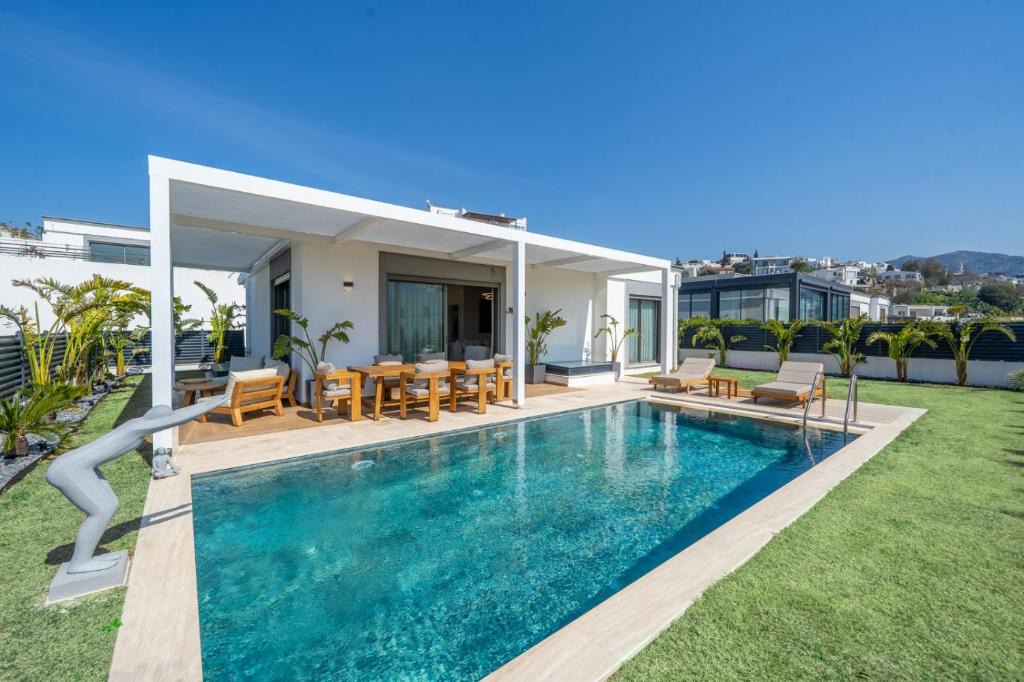 Geris Villa | MAVIIE Luxusvilla mit Pool & Meerblick in Yalıkavak Geris