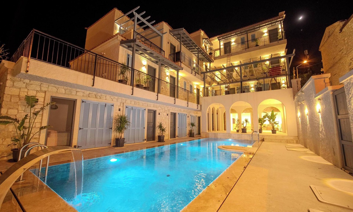 Tokoglu Hotel | Mia Storia Alaçatı Hotel