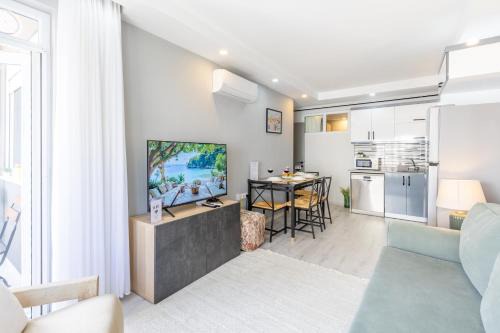 Antalya City Centre Apartment | Modern House & Best Location & Oldtown 10 min
