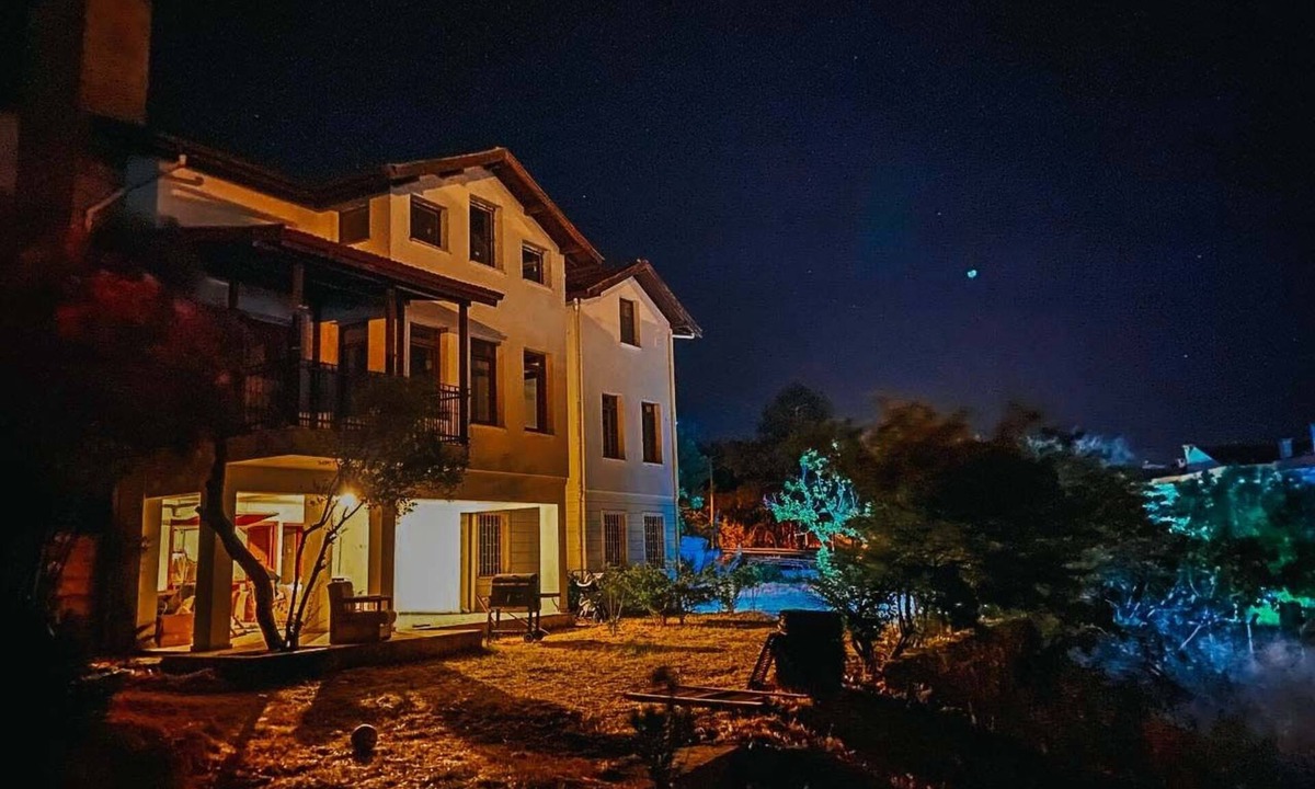 Sefa Camlık House | Moon Pansiyon